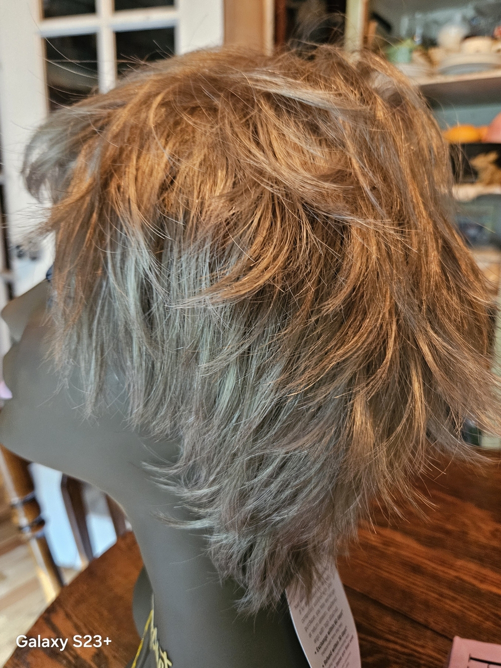 Tousled Layered Short Wig in Light Brown - PAULA YOUNG /FAITH/24-14